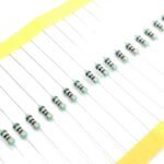 100-ohm 1/4 Watt Carbon Film Resistor DIP (Through Hole)